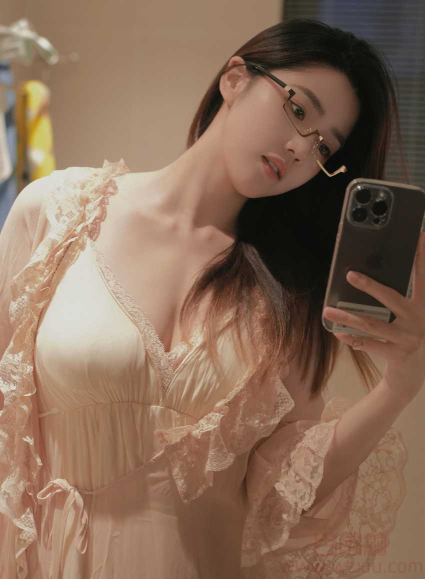 小蓝蓝plus的瓜到底是怎么回事?火了的视频是假的! 第4张 小蓝蓝plus的瓜到底是怎么回事?火了的视频是假的! 第4张